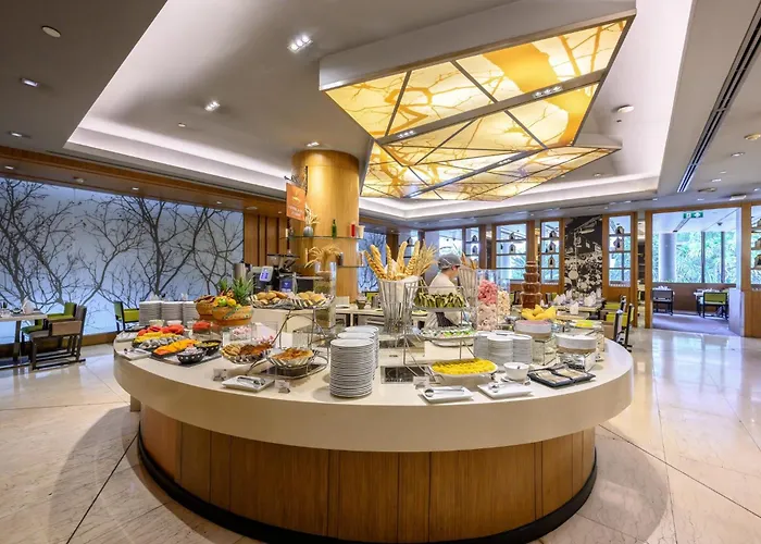 Centara Grand At Plaza Ladprao 5* Bangkok