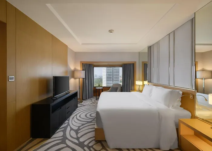 Centara Grand At Plaza Ladprao 5* Bangkok