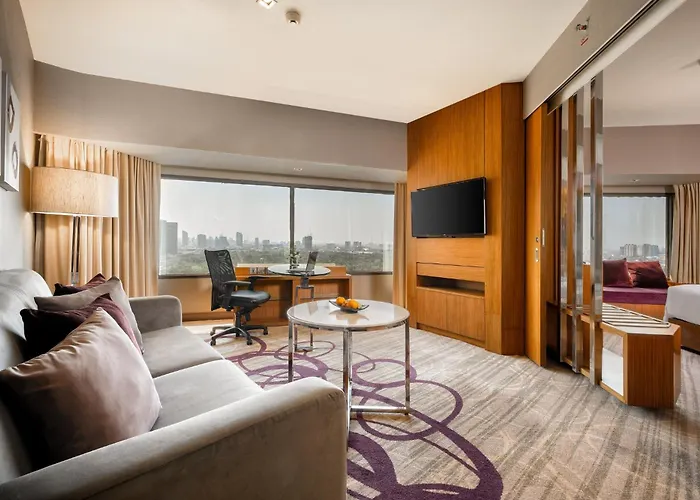 Centara Grand At Plaza Ladprao 5*
