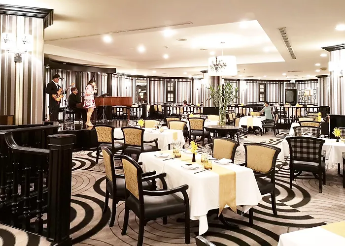 Centara Grand At Plaza Ladprao 5* Bangkok