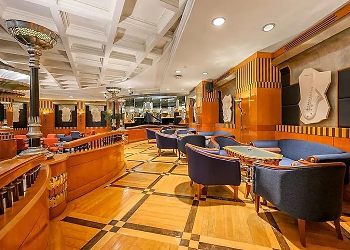 酒店 盛泰澜曼谷拉普崂中央广场酒店