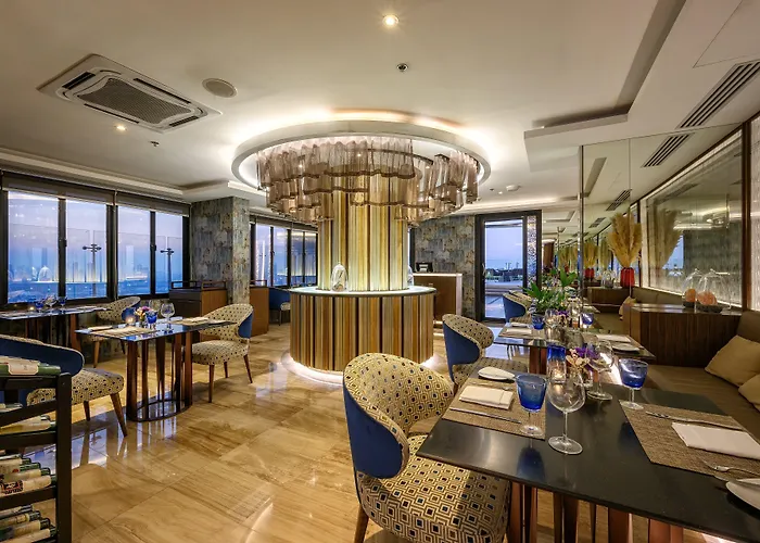 Centara Grand At Plaza Ladprao Bangkok